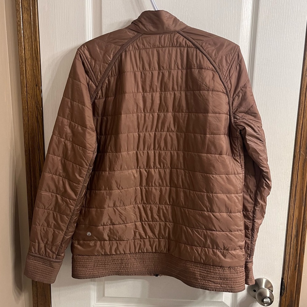 Lululemon The Bomb Bomber Jacket Reversible Bark Berry Size 10 Primaloft EUC - Picture 6 of 15